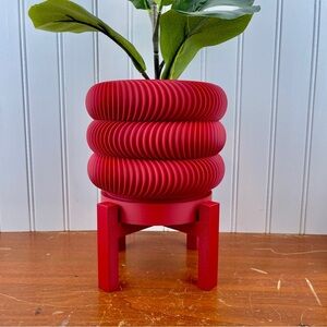 The Maro Planter Pot, Flower Pot, Indoor Planter w/ Drainage Tray